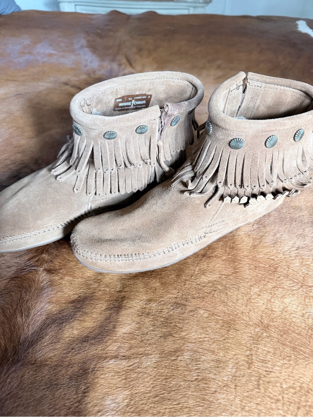 Minnetonka Fringe Suede Ankle Boots in Tan